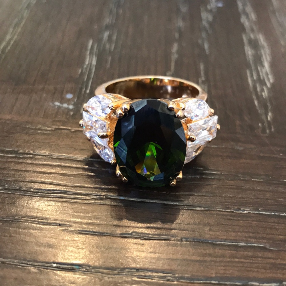 Gold and green cocktail ring costume jewelry